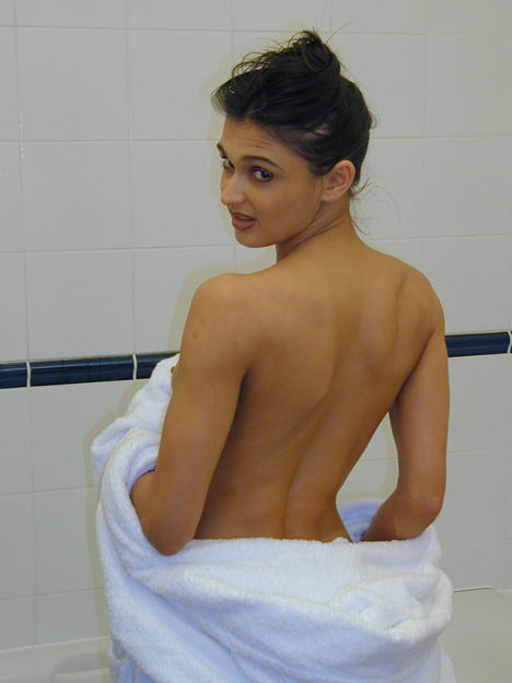 http://www.desipapa.com/advert/100610/picpost/galx1/P1010231.jpg