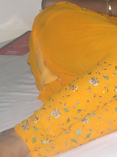 Horny Indian Babe Sangita Boob Show