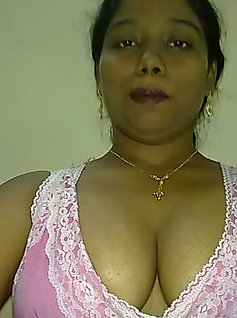 Hot Indian Dusky Aunty Asset Show
