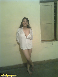 Beautiful Indian Girl Without Bra Posing Hot