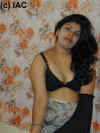 indianwife10.jpg (129601 bytes)